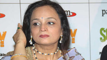 बाबरी पर फिल्म बनाएंगी स्मिता बाबरी पर फिल्म बनाएंगी स्मिता