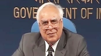 Video : Sibal defends IIT, IIM faculty