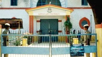 Teen in jail for stabbing drunk dad