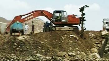 Illegal mining destroying Jodhpur's Balsamand Lake