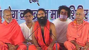 Baba Ramdev begins fast against corruption