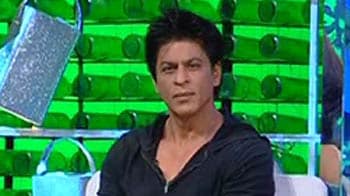 SRK speaks to the villagers