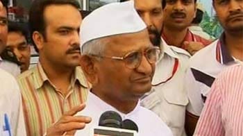 Video : Some politicians have PhDs in corruption: Anna Hazare