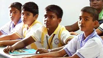 Jayalalithaa effect: Students left without books Jayalalithaa effect: Students left without books