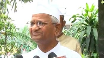 Video : Anna Hazare threatens to start protest again