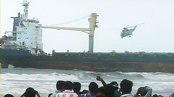 9000-ton ship near Juhu Beach needs to be moved. But how? 9000-ton ship near Juhu Beach needs to be moved. But how?