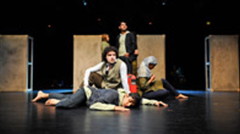 Review: Boy with a suitcase