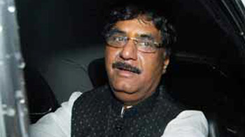 Gopinath Munde to hold Congress' hand?