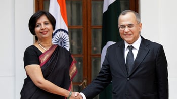 Video : Indo-Pak talks begin today; 26/11 trial tops the agenda