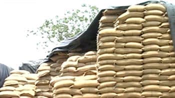 Video : Fresh grain harvest finds no storage in Punjab