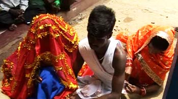 Video : Dalit girls enter Orissa temple, whole village is punished