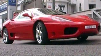 सचिन ने खरीदी नई सुपरकार सचिन ने खरीदी नई सुपरकार