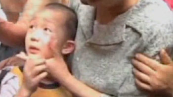 Dramatic rescue of 5-year-old stuck between walls