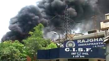 Videos : राजघाट पावर स्टेशन में आग