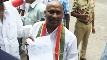 तेलंगाना : सामूहिक इस्तीफा दिया