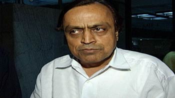 Video : Murli Deora offers to quit as Corporate Affairs Minister