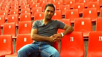 Video : Would love to fly in fighter jet Su-30: Dhoni