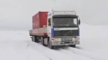 Video : Heavy snow at world's driest place