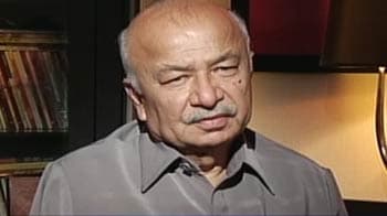 Video : Power generation to fall short of target by 15,000 MW: Shinde