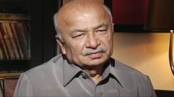 Power generation to fall short of target by 15,000 MW: Shinde