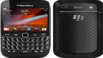 First look: BlackBerry Bold 9900