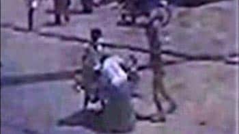 Videos : सीसीटीवी कैमरे में कैद हत्या
