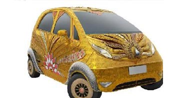 गहनों से बनी नैनो कार