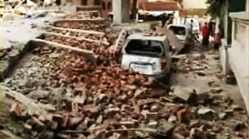 Videos : गाजियाबाद में बिल्डिंग गिरी, 2 मरे