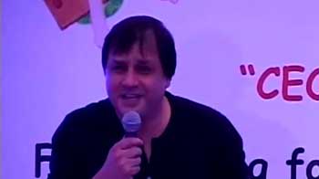 CEOs sing for a cause