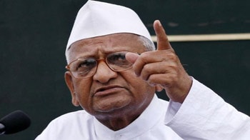 Video : Delhi police: Anna Hazare can't fast at Jantar Mantar