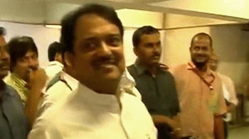 After Kamat, Vilasrao's open rebellion?