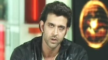 Video : Hrithik on attending SRK's party the day after Mumbai blasts