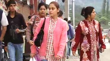 Video : Tourists back in Kashmir