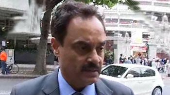 Politicians look to cricket for exposure: Vengsarkar