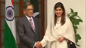 Hina Rabbani Khar meets SM Krishna