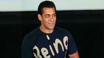 दोस्तों को क्यों खो रहे हैं सलमान?