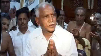 BJP orders exit, Yeddyurappa resists, Reddys supporting him