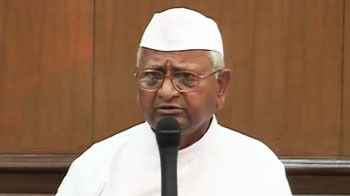 Video : Anna's poll on Sibal's turf: '82% want PM under Lokpal'