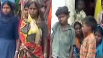 नक्सलियों के खौफ से पलायन