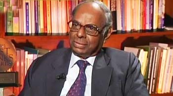 हाल में कम हुआ निवेश