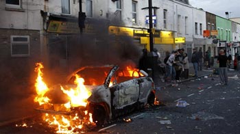 Video : London riots: Deeper social and economic reasons the cause?