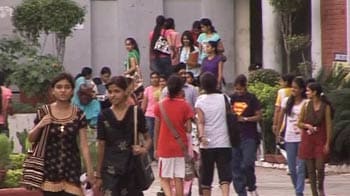 Video : Delhi University loses answer sheets
