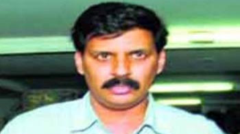 Gujarat top cops targetted? Centre takes on Modi