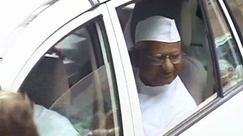 तिहाड़ जेल भेजे गए अन्ना