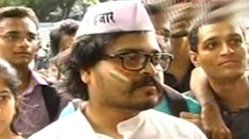 Anna crisis: Students protest in Pune