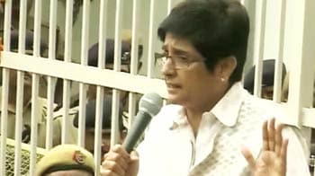 Video : Kiran Bedi: Anna to go to Ramlila via India Gate and Rajghat