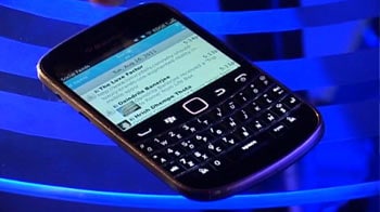 Video : Cell Guru reviews BlackBerry Bold 9900