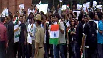 Delhi takes to the streets for Anna