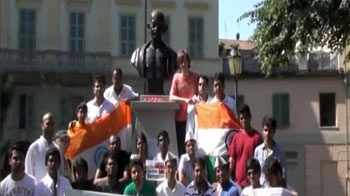Video : Indians from Italy extend support for Jan Lokpal Bill