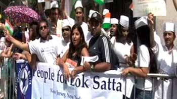 India Day parade in New York offers Anna support